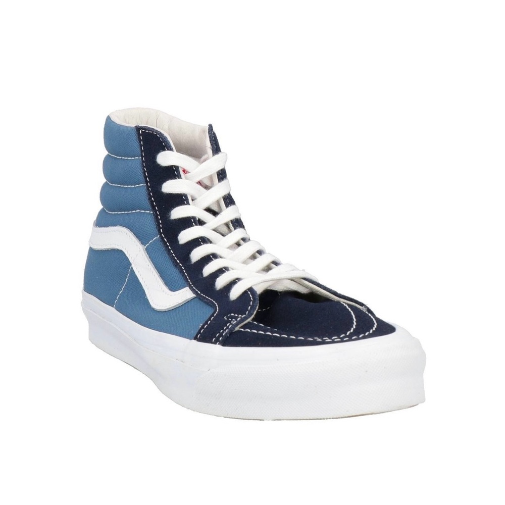 Vans - Picture 2 of 9